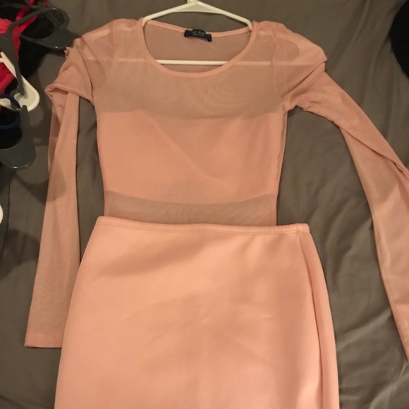 Pink mesh dress - Picture 2 of 4